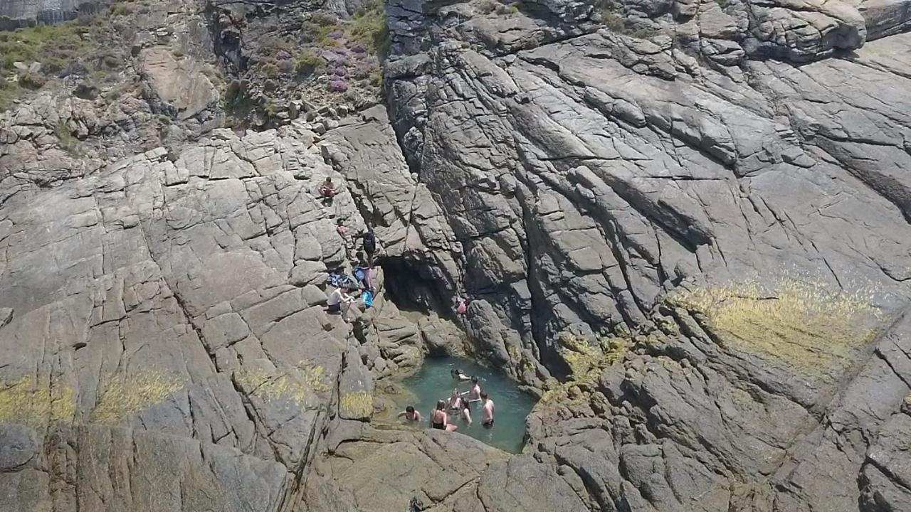 Fairy Knowe Backpackers Lodge 维德尼斯 外观 照片